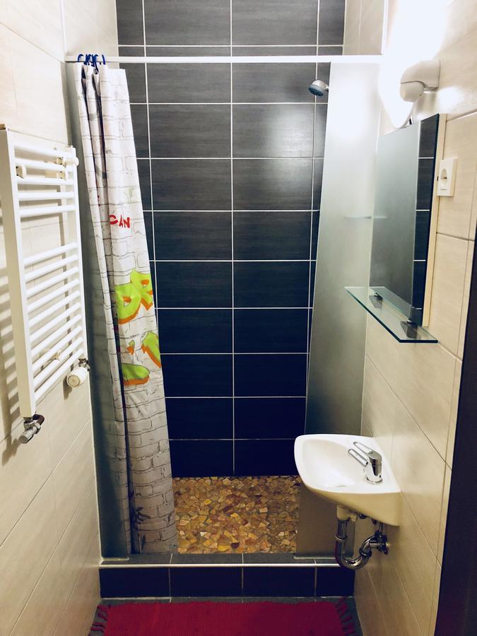 Aladin Hostel Ljubljana Bagian luar foto