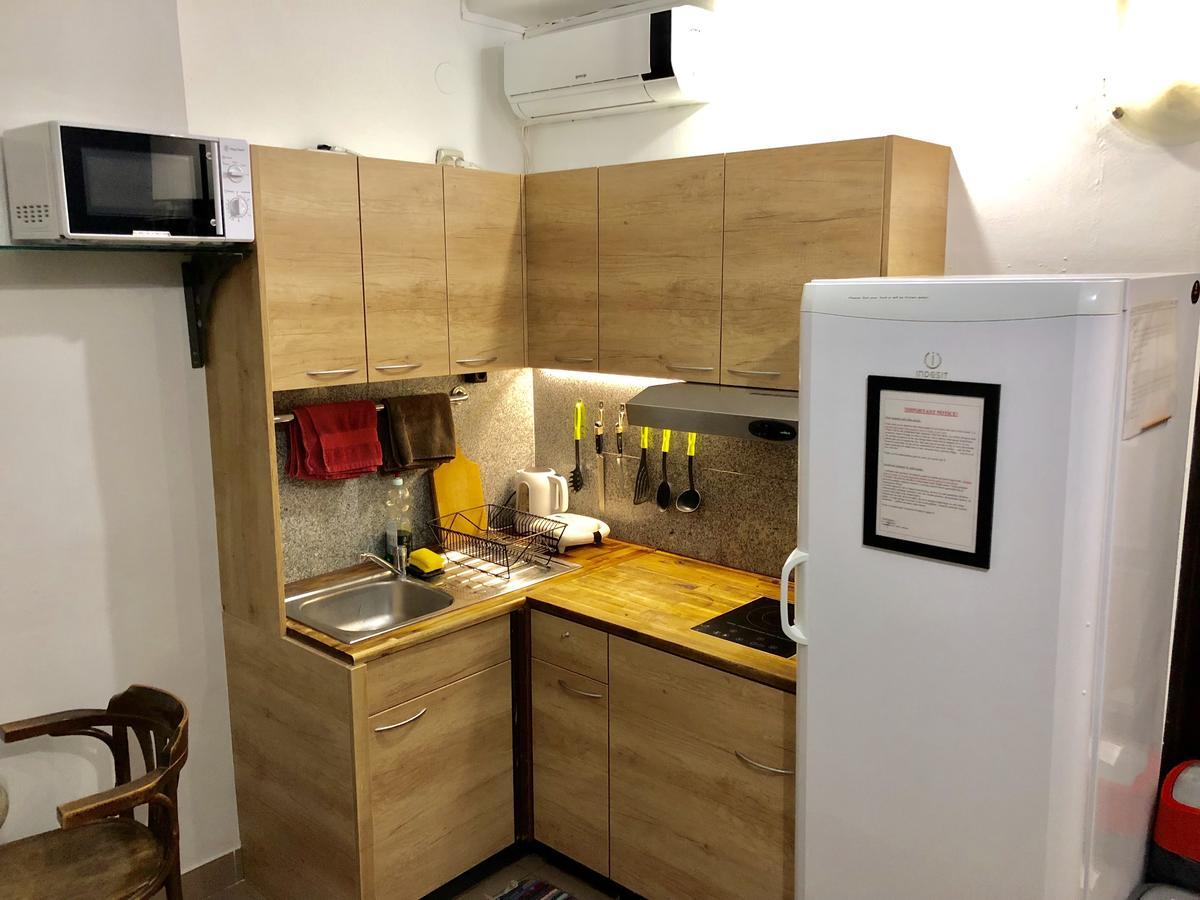 Aladin Hostel Ljubljana Bagian luar foto