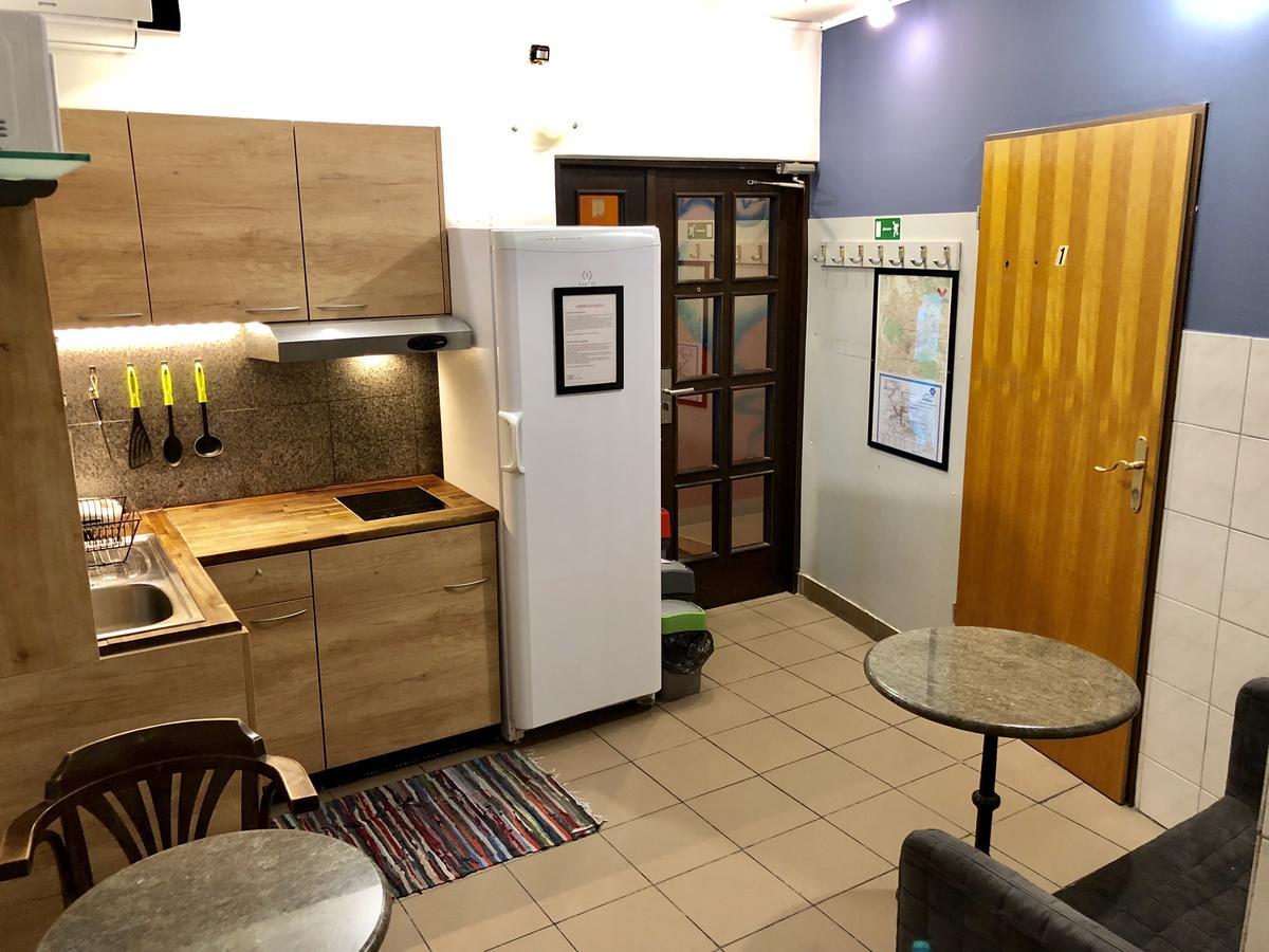 Aladin Hostel Ljubljana Bagian luar foto