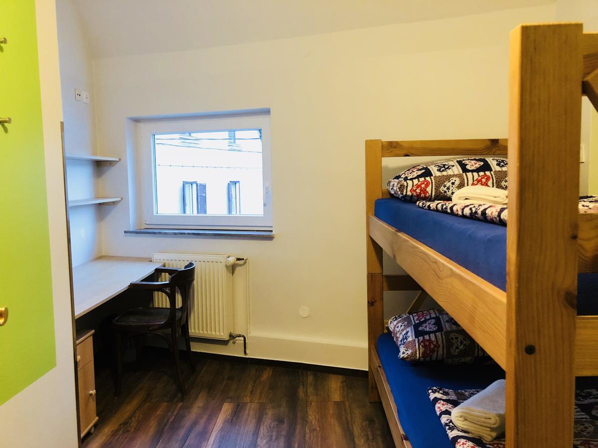 Aladin Hostel Ljubljana Bagian luar foto