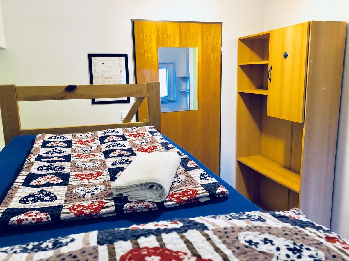 Aladin Hostel Ljubljana Bagian luar foto