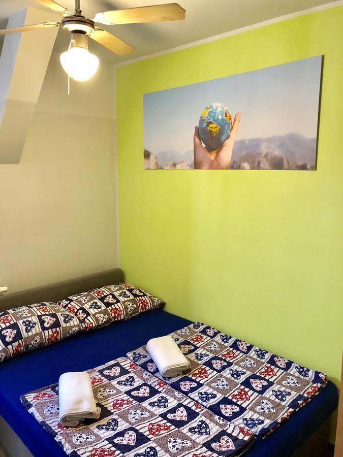 Aladin Hostel Ljubljana Bagian luar foto