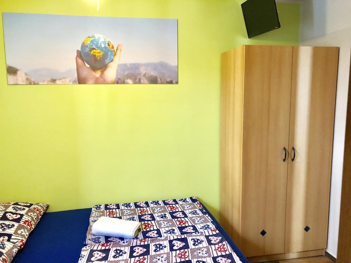 Aladin Hostel Ljubljana Bagian luar foto