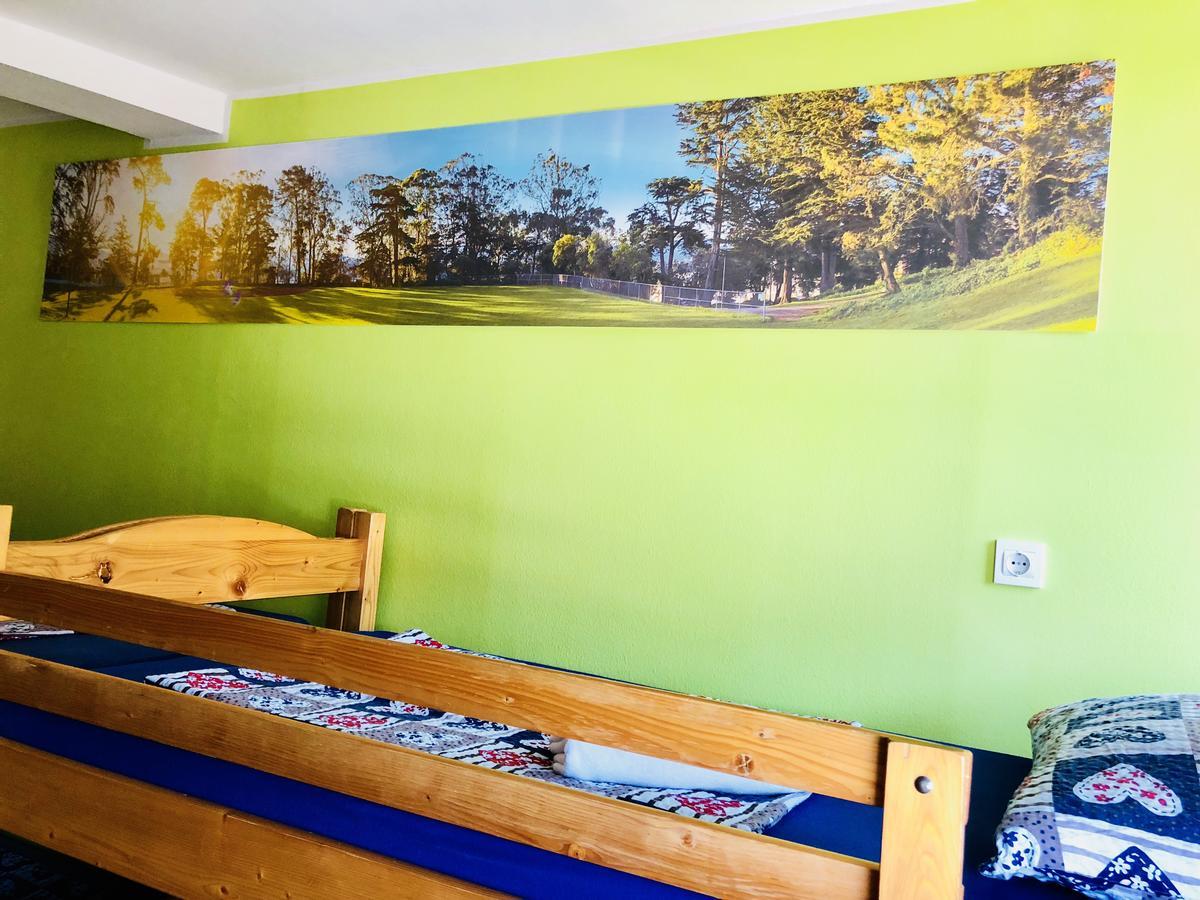 Aladin Hostel Ljubljana Bagian luar foto