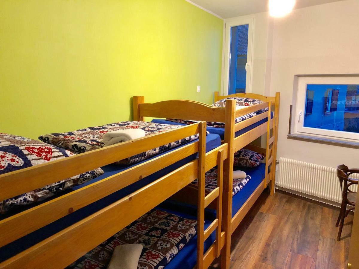Aladin Hostel Ljubljana Bagian luar foto
