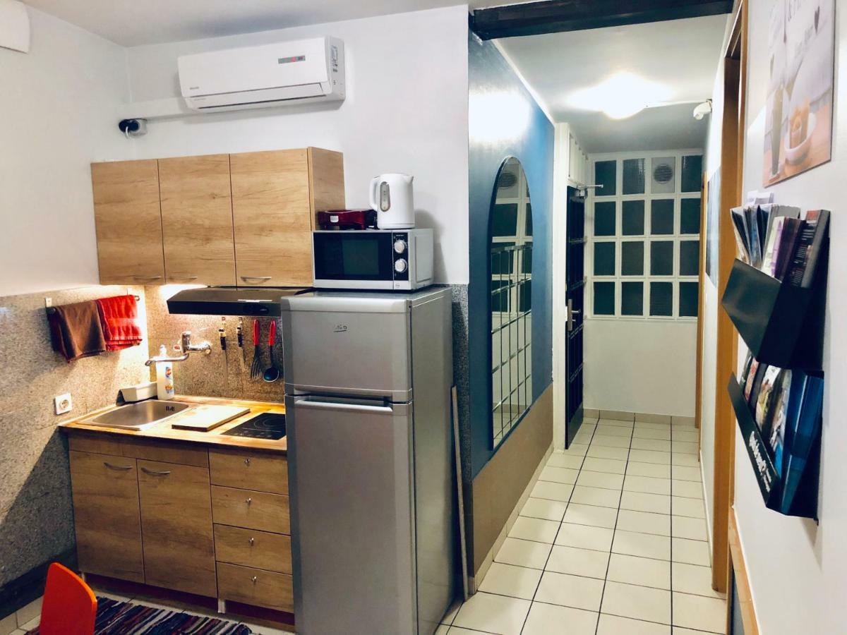 Aladin Hostel Ljubljana Bagian luar foto