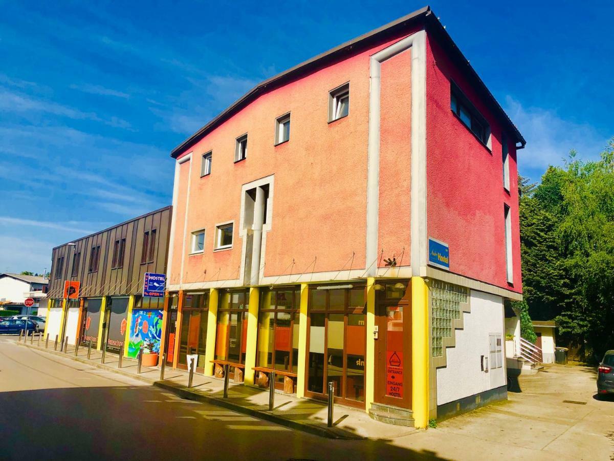 Aladin Hostel Ljubljana Bagian luar foto